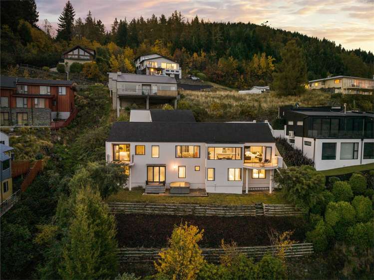 94 Hensman Road Queenstown_9