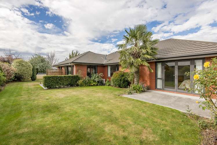 81 North Terrace Darfield_15