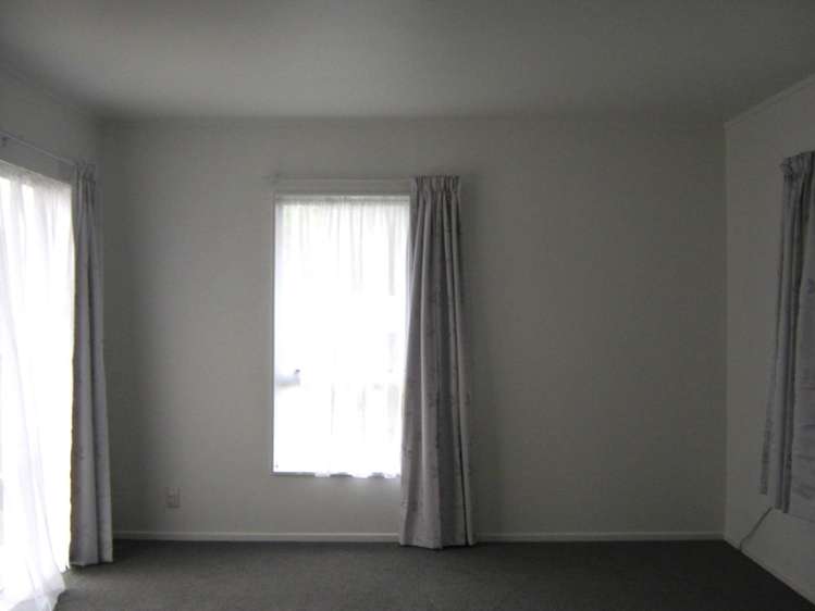 20 Guy Avenue 10516_2