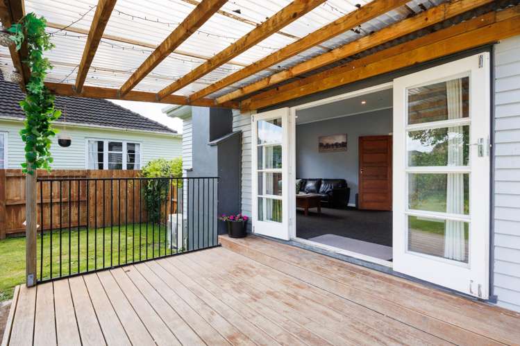 23 Park Road West End_19