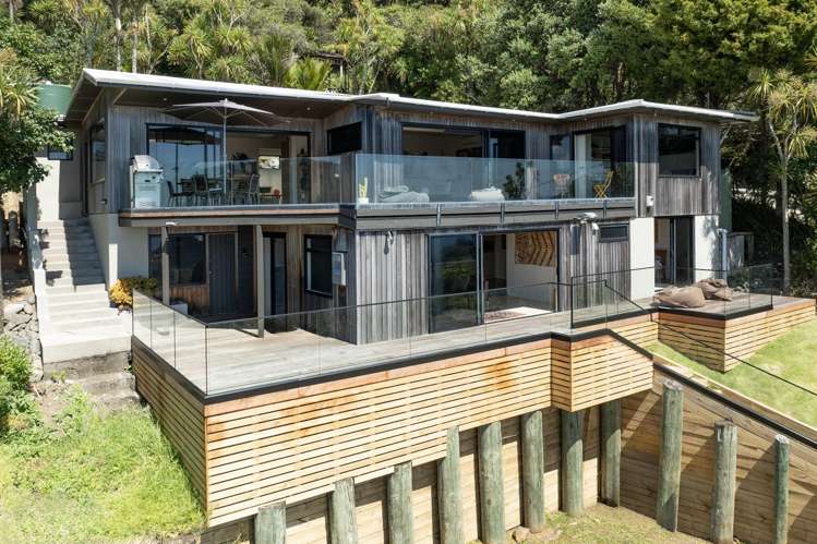 20 Piha Road_0