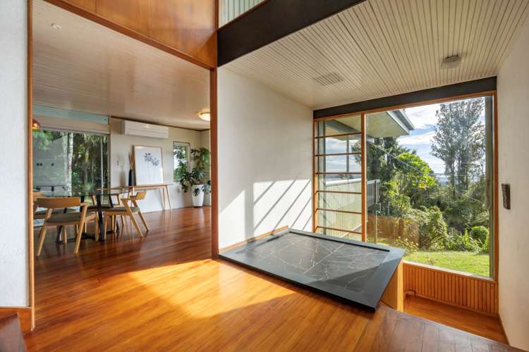 900 West Coast Road Waiatarua_6