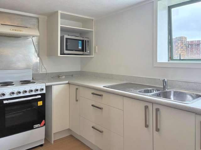 26A Hepburn Road 1669_4