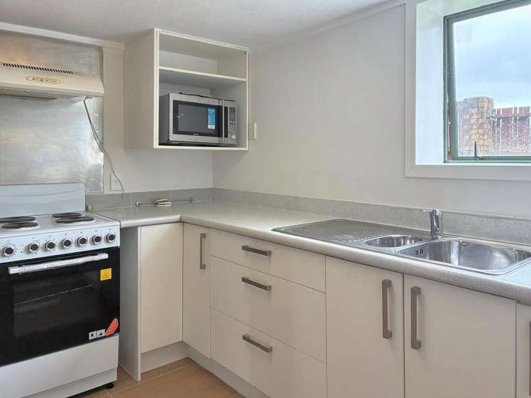 26A Hepburn Road 1669_4