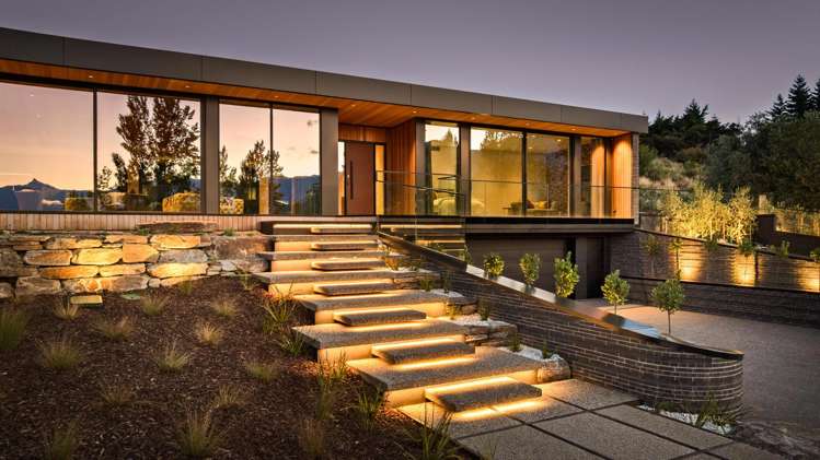 335 Beacon Point Road_1