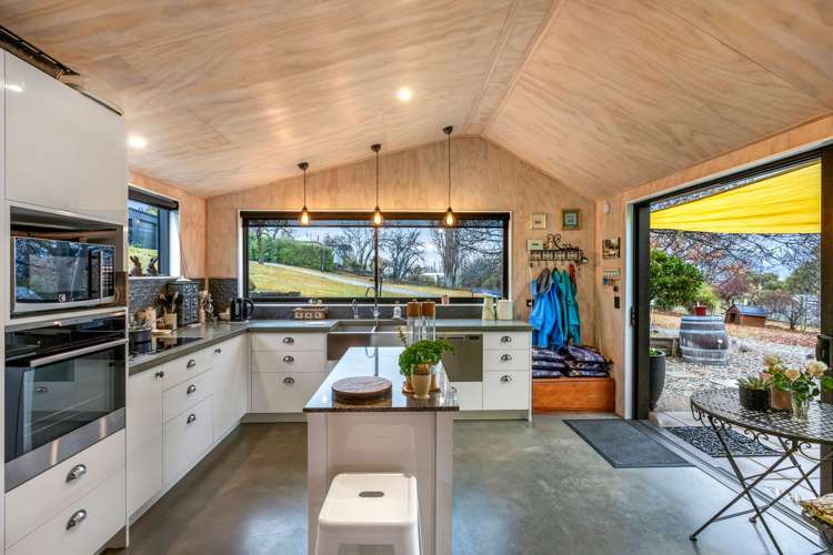 28 Miners Terrace Bannockburn Cromwell_14