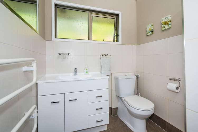 33 Barker Rise Northcross_14