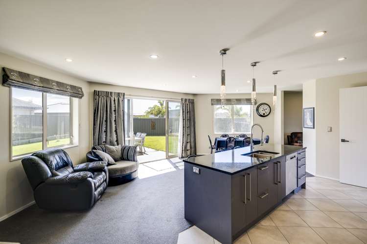 24 Onyx Place Awatoto_1