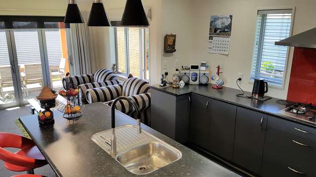 14 Alpine View Hokitika_4