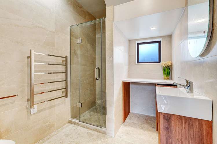 2A Tiri View Place Browns Bay_15