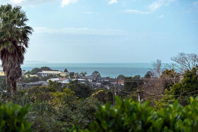 Only Owner of 45yrs Quits Auckland!