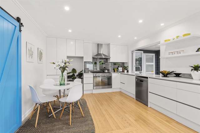 29 Cassino Street Bayswater_4