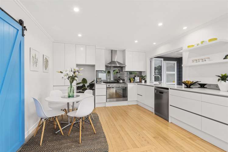 29 Cassino Street Bayswater_4