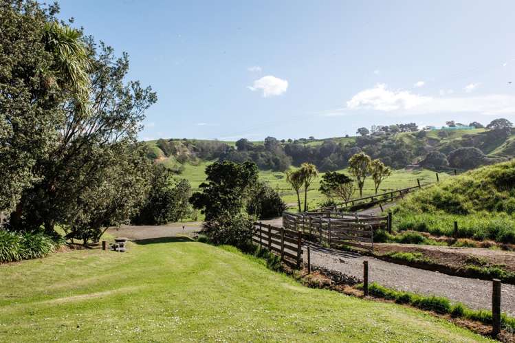 8 Pohutukawa Drive Waiotahe_21