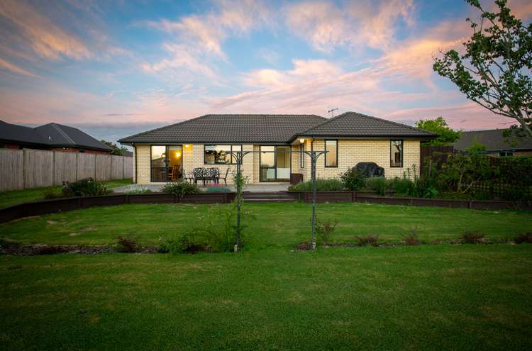 14 De La Mare Drive Leamington_24