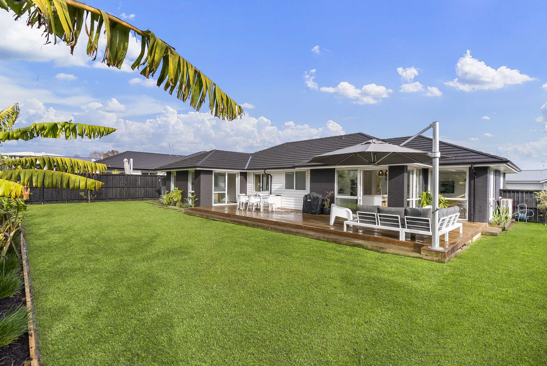 37 Couldrey Crescent Red Beach_0