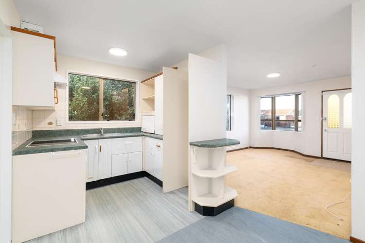 2/5 Quinton Place Bishopdale_6