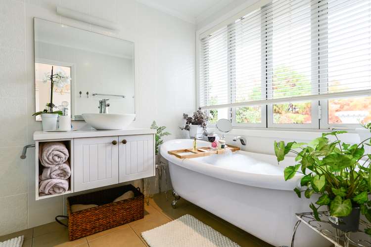 81 Highbrook Way Whatawhata_9