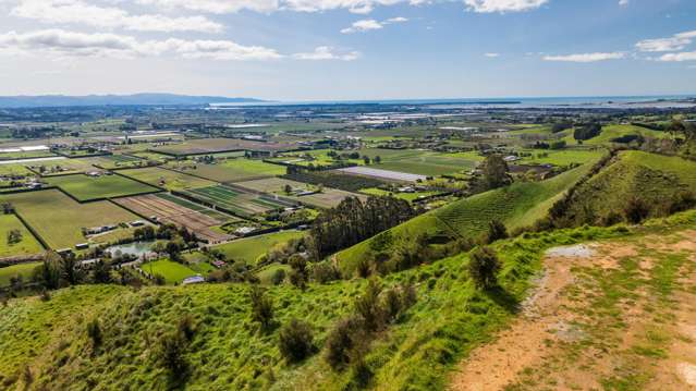 8.57ha Block With Supreme Views