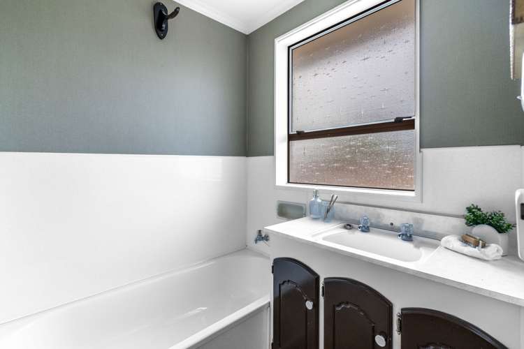 1a Talbot Street Gore Surrounds_10