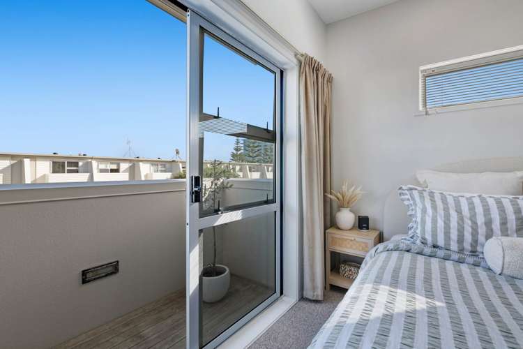 15/3 Riverside Road Orewa_13
