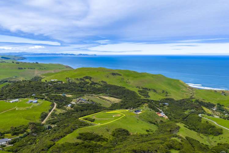 1597 Whaanga Road Raglan_3