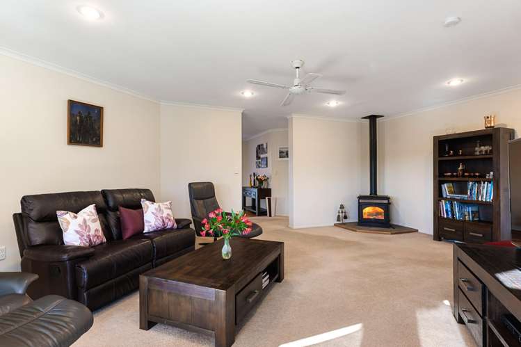 13 Roger Street Lytton West_4