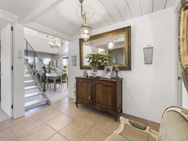 772 River Road Chartwell_3