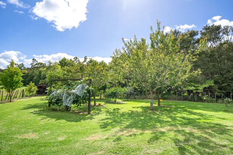 29 Waterfall Way Maungatapere_11