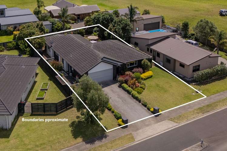 21 Debenham Drive Whitianga_11