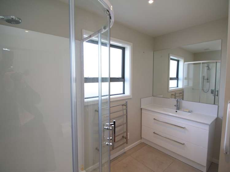 7 Westcott Place Allenton_19