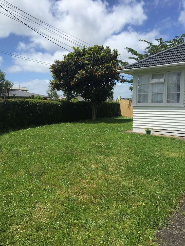 2 Abel Tasman Avenue Henderson_1