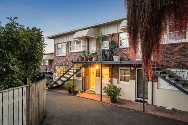 4/198 Hurstmere Road Takapuna_4