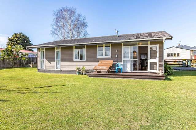 6 Eden Place Pukekohe_1