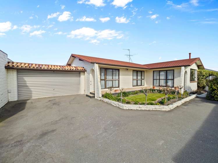 2/282 Tancred Street_0