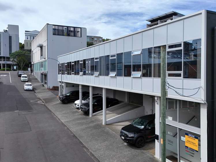 31-35 Dacre Street_0