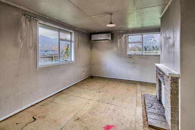 6 Orewa Grove Wainuiomata_3