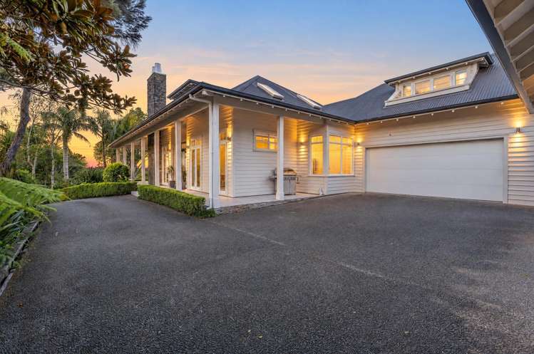 291 Forest Hill Road Waiatarua_15