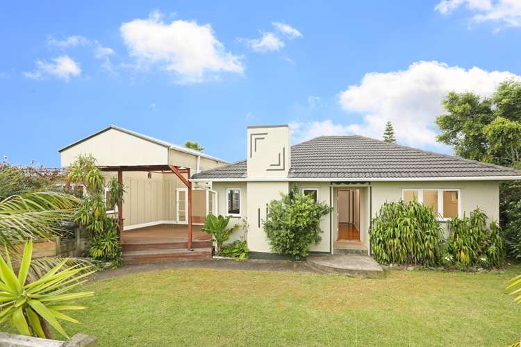 114 Glengarry Road Glen Eden_1