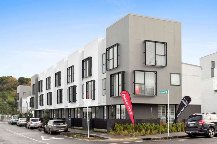 8 Kimiora Street Three Kings_12
