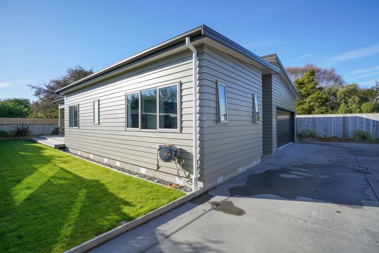 48 Louisa Street Gladstone_27