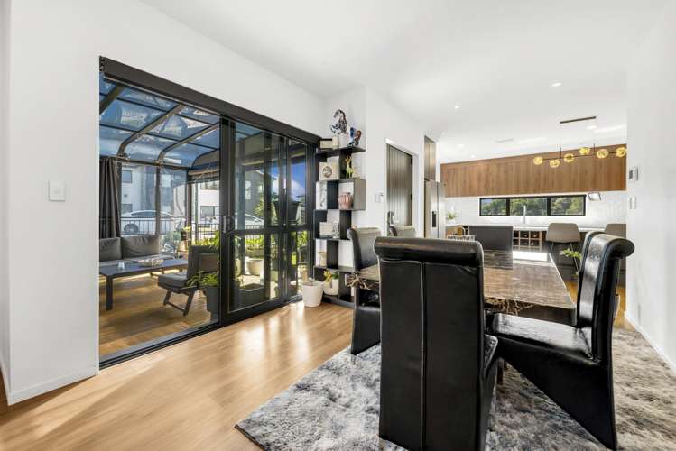 23 Tannaghmore Drive Flat Bush_9