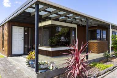 85 Rifle Range Road_1