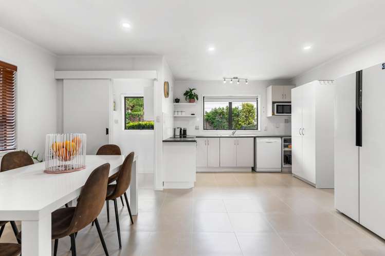 2/508 East Coast Road Windsor Park_1