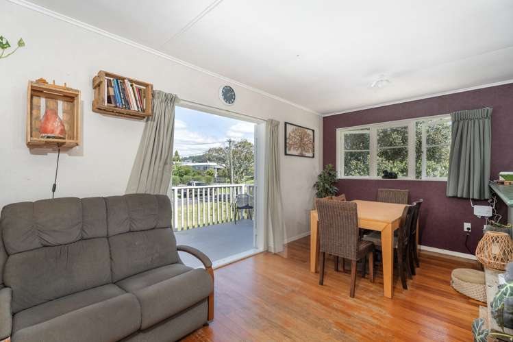 3 Daphne Road Tairua_11