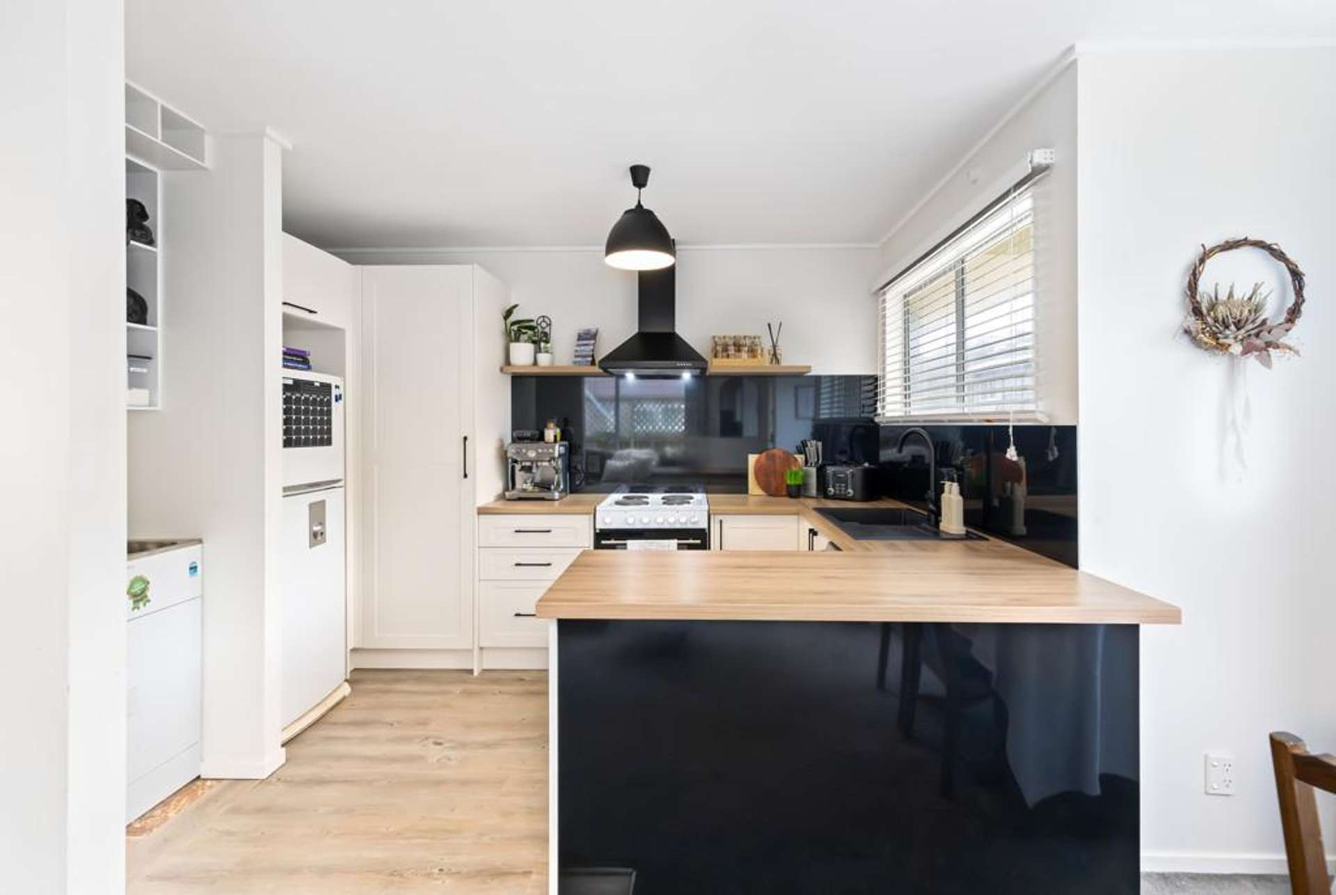 9/171 Queens Drive Lyall Bay_0