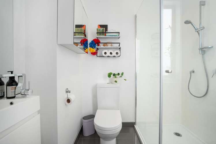 11/59 The Parade Island Bay_15