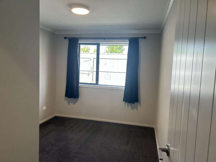 10 Les Wakefield Road 11192_10