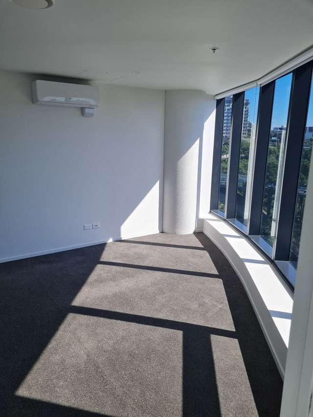 804/18 St Martins Lane Grafton_4