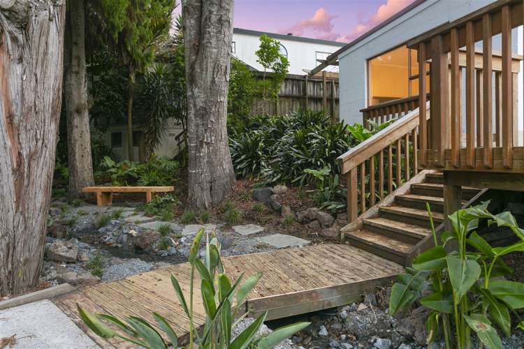 32 Windermere Crescent Blockhouse Bay_13